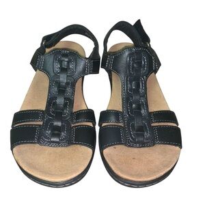 Clarks Black and Tan Women's Sandals size 7 Wide